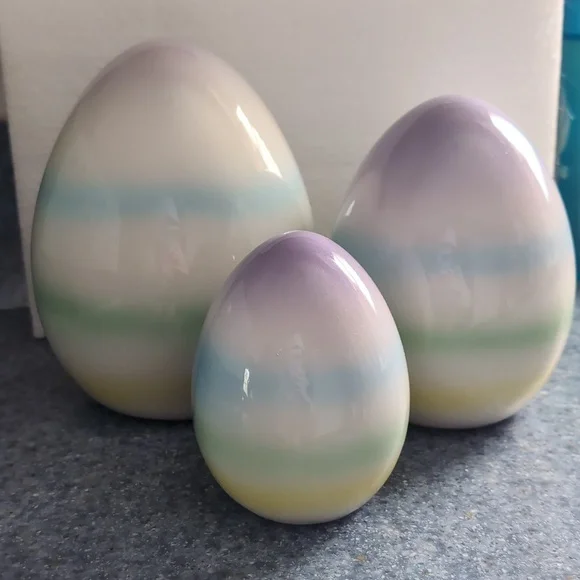 Kirkland's Multicolored Easter Eggs - Picture 3 of 4